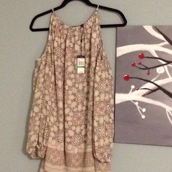 Max Studio Edit Cold Shoulder Top - Picture 1 of 8